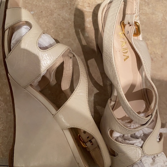 Prada leather wedge sandal 7.5 - Picture 3 of 3